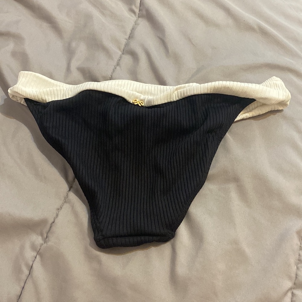 Bikini bottom - Picture 2 of 3
